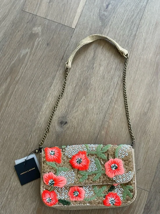 America & Beyond Floral Sequin Crossbody Bag in Coral and Gold - Picture 3 of 13